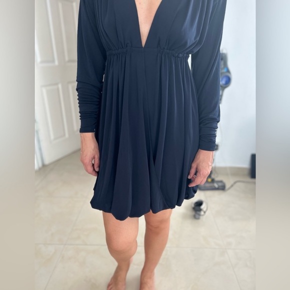 🎉HOST PICK🎉 cinq a sept Tie Back Bubble Hem Dress - Navy - Picture 3 of 6